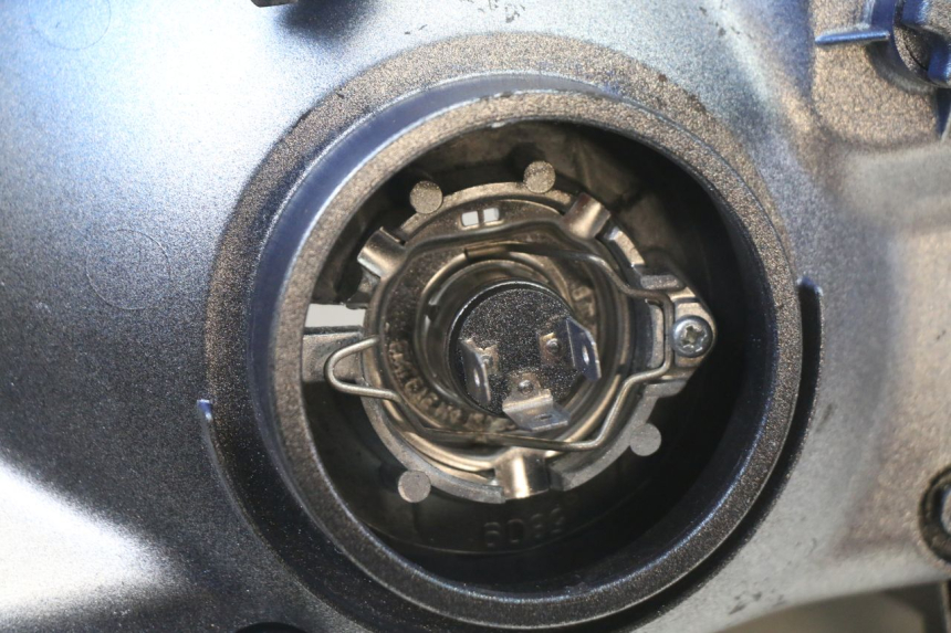 photo de PHARE AVANT KAWASAKI ZR7 ZR-7 S 750 (1999 - 2004)