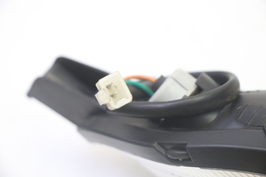 photo de PHARE AVANT PEUGEOT KISBEE 2T 50 (2010 - 2017)