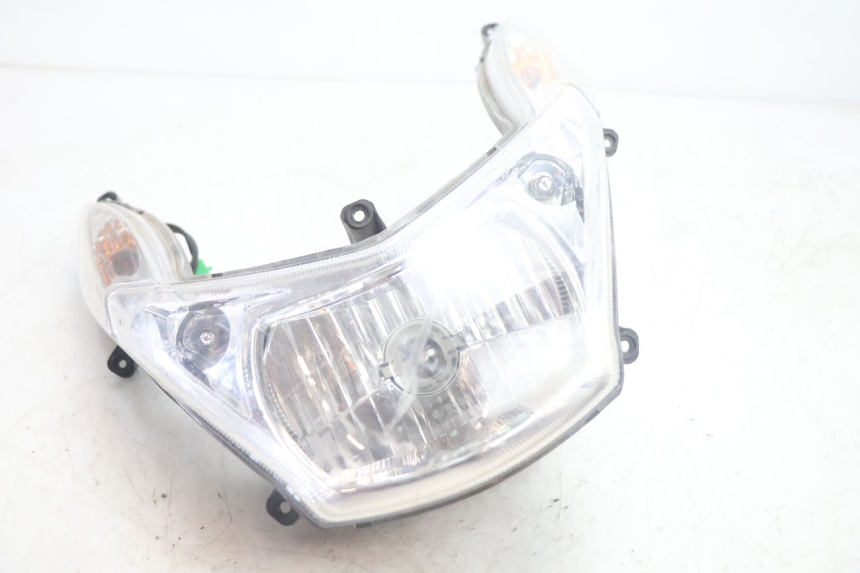 photo de PHARE AVANT PEUGEOT KISBEE 2T 50 (2010 - 2017) - Détail de la pièce