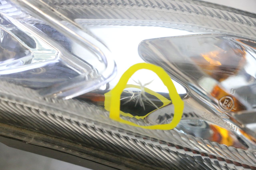 photo de PHARE AVANT PEUGEOT KISBEE 2T 50 (2010 - 2017) - Zoom état d’usage