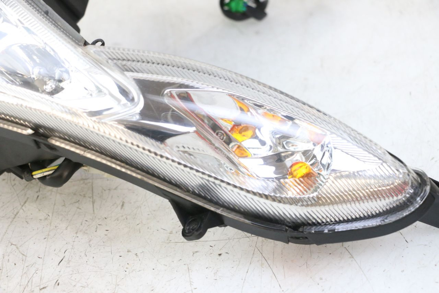 photo de PHARE AVANT PEUGEOT KISBEE 4T 50 (2018 - 2022)