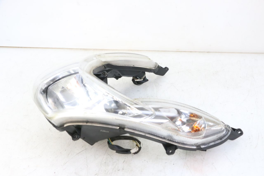photo de PHARE AVANT PEUGEOT KISBEE 4T 50 (2018 - 2022)