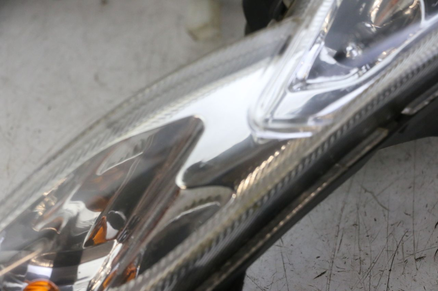 photo de PHARE AVANT PEUGEOT KISBEE 4T 50 (2018 - 2022)