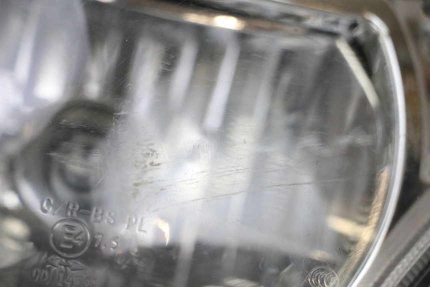 photo de PHARE AVANT PEUGEOT KISBEE 4T 50 (2010 - 2017) - Photo complémentaire