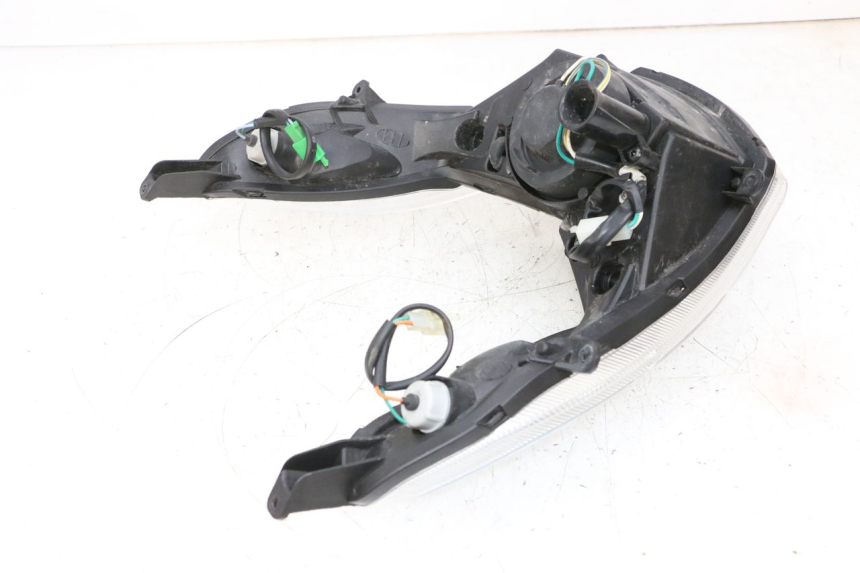 photo de PHARE AVANT PEUGEOT KISBEE 4T 50 (2010 - 2017) - Vue d’ensemble