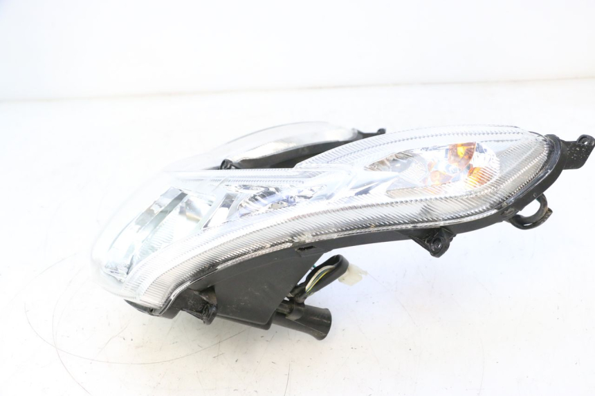 photo de PHARE AVANT PEUGEOT KISBEE 4T 50 (2018 - 2022) - Aperçu profil