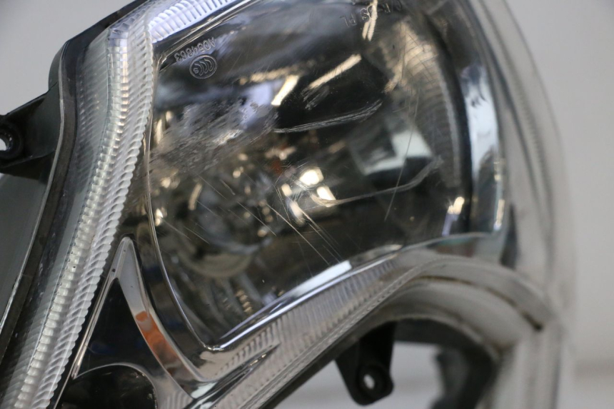photo de PHARE AVANT PEUGEOT KISBEE 4T 50 (2010 - 2017) - Vue produit