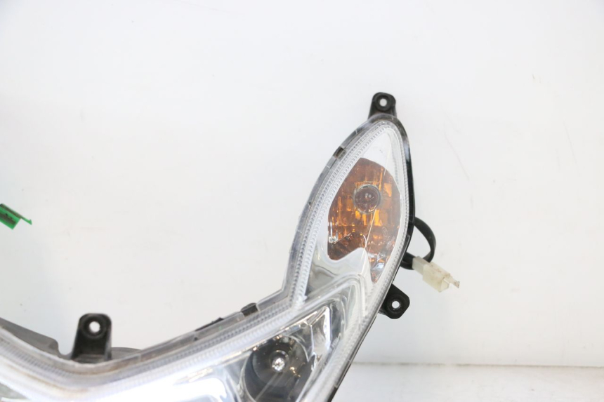 photo de PHARE AVANT PEUGEOT KISBEE 4T 50 (2010 - 2017) - Photo complémentaire