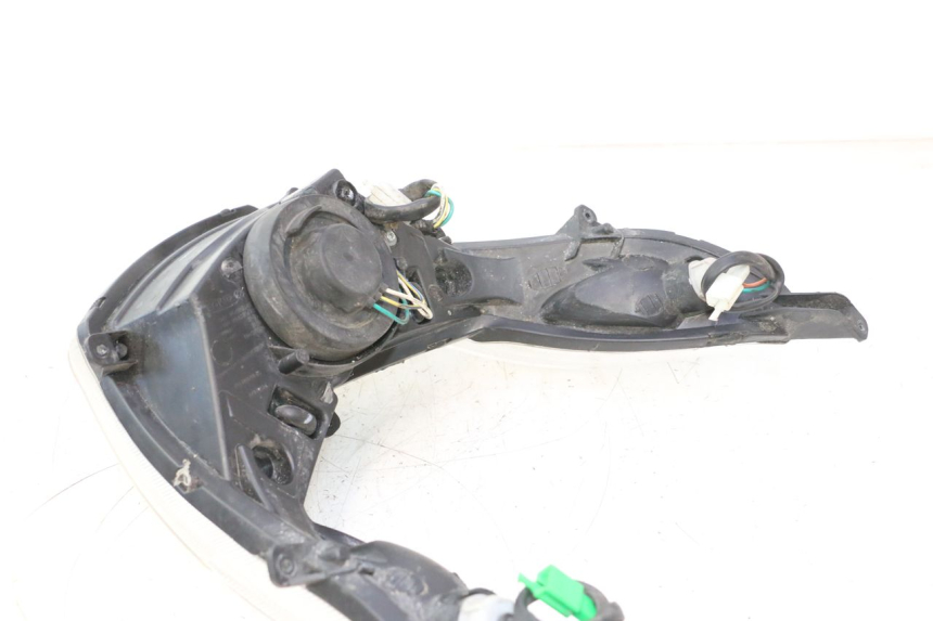 photo de PHARE AVANT PEUGEOT KISBEE 4T 50 (2018 - 2022) - Détail de la pièce