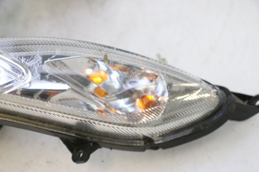 photo de PHARE AVANT PEUGEOT KISBEE 4T 50 (2018 - 2022) - Points de fixation