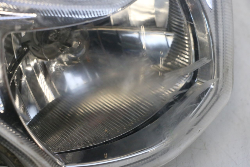 photo de PHARE AVANT PEUGEOT KISBEE 4T 50 (2018 - 2022) - Vue d’ensemble