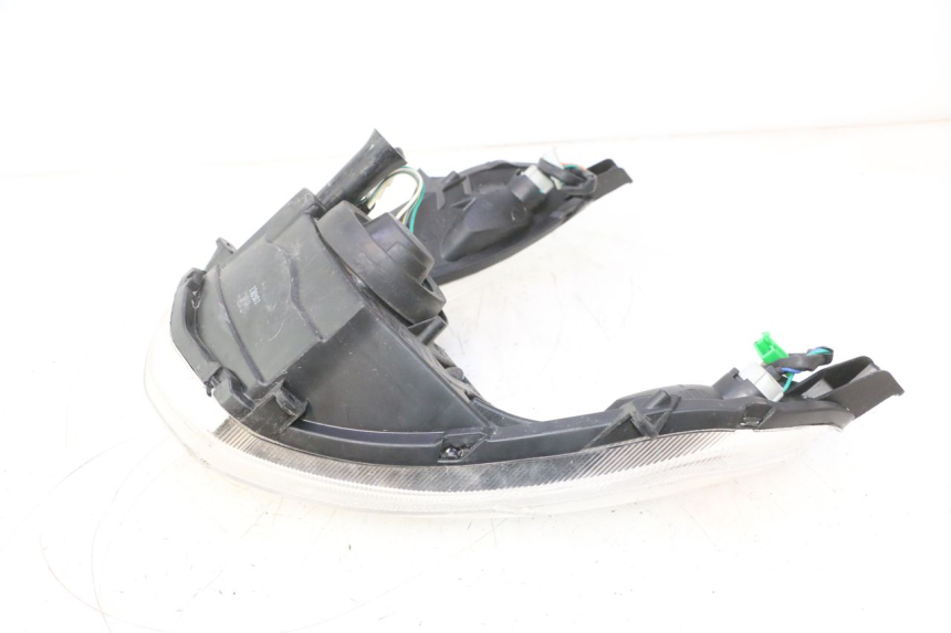 photo de PHARE AVANT PEUGEOT KISBEE 4T 50 (2023 - 2026) - Détail de la pièce