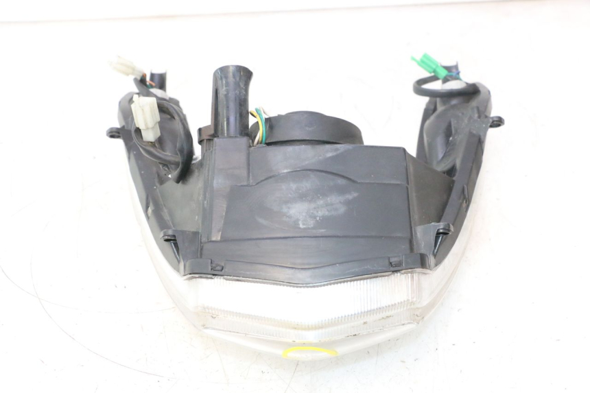 photo de PHARE AVANT PEUGEOT KISBEE 4T 50 (2018 - 2022) - Vue rapprochée