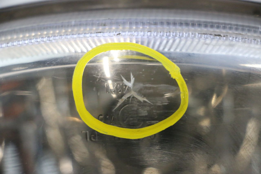 photo de PHARE AVANT PEUGEOT KISBEE 4T 50 (2018 - 2022) - Zoom qualité