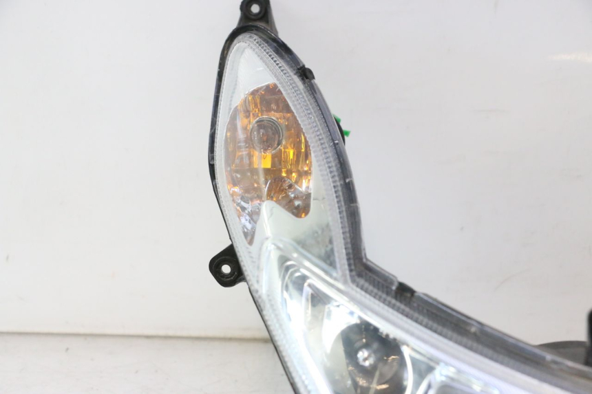 photo de PHARE AVANT PEUGEOT KISBEE 4T 50 (2018 - 2022) - État de surface