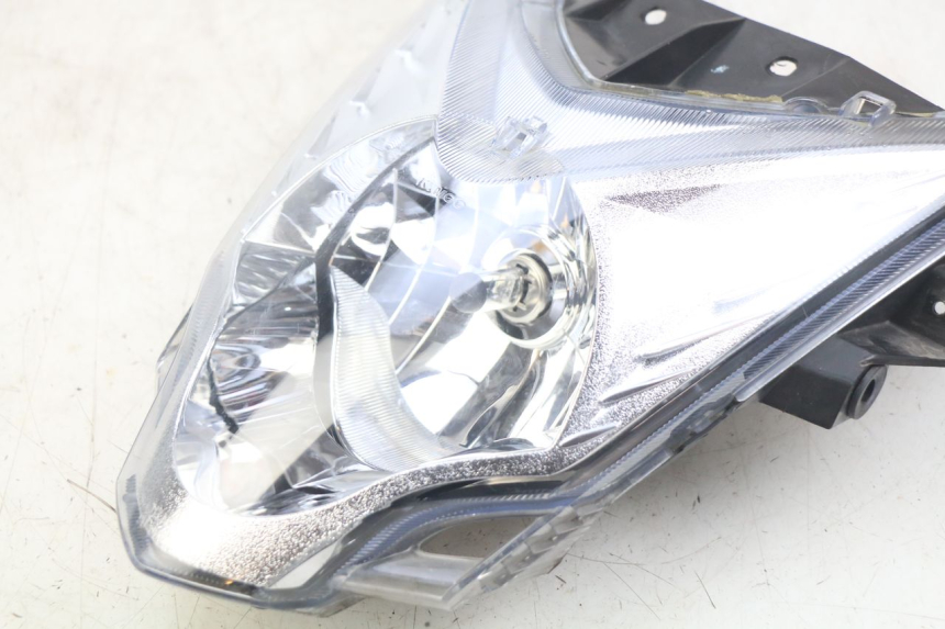 photo de PHARE AVANT KYMCO AGILITY 16+ 4T 50 (2018 - 2023)