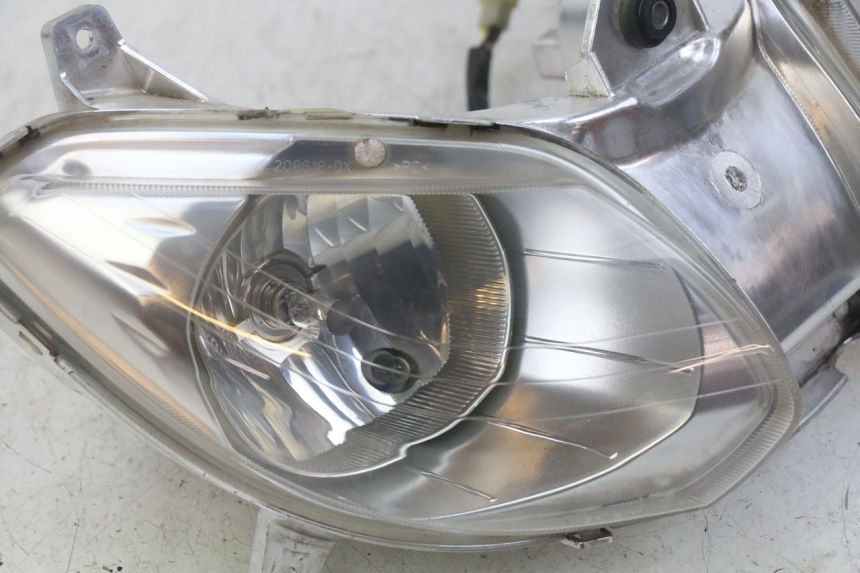 photo de PHARE AVANT MBK SKYCRUISER 125 (2010 - 2013)