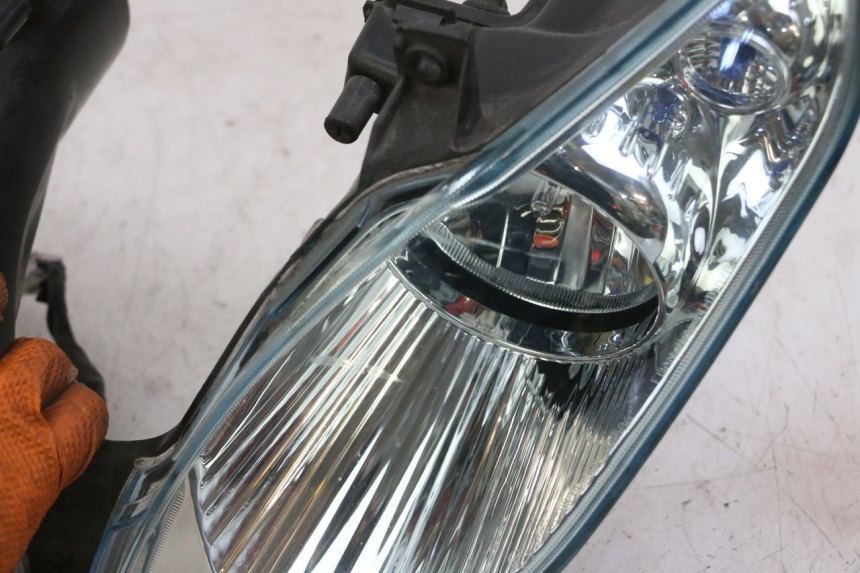 photo de PHARE AVANT PIAGGIO MP3 LT 300 (2010 - 2016)