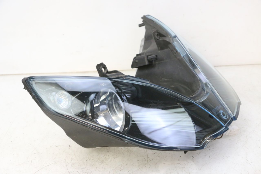 photo de PHARE AVANT PIAGGIO MP3 RL 250 (2007 - 2010)