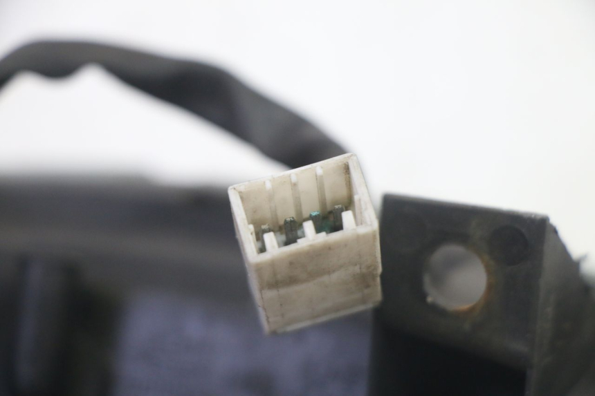 photo de PHARE AVANT PIAGGIO MP3 RL 250 (2007 - 2010) - Vue produit