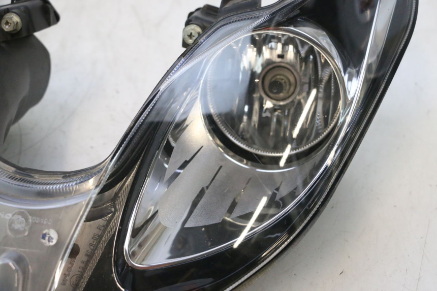 photo de PHARE AVANT PIAGGIO MP3 500 (2016 - 2018) - Détail de la pièce