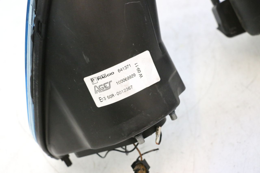photo de PHARE AVANT PIAGGIO MP3 125 (2006 - 2014) - Zoom état d’usage