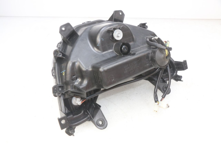 photo de PHARE AVANT YAMAHA N-MAX NMAX 125 (2017 - 2020) - Marquages et références