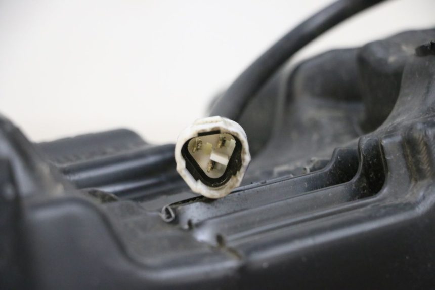 photo de PHARE AVANT YAMAHA NEO'S CORE 1 (2022 - 2026) - Zoom état d’usage