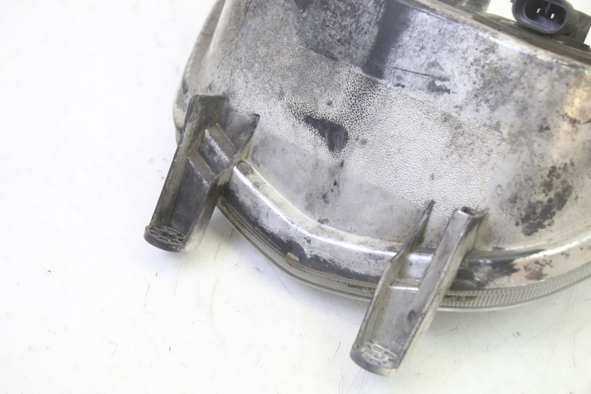 photo de PHARE AVANT PIAGGIO NEW TYPHOON 50 (2010 - 2017) - Autre angle de vue