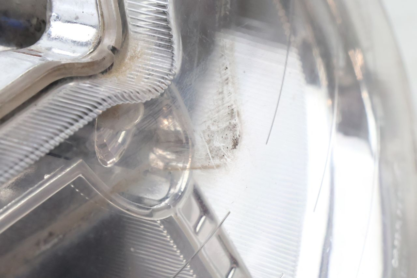 photo de PHARE AVANT PIAGGIO NEW TYPHOON 50 (2018 - 2021) - Autre angle de vue