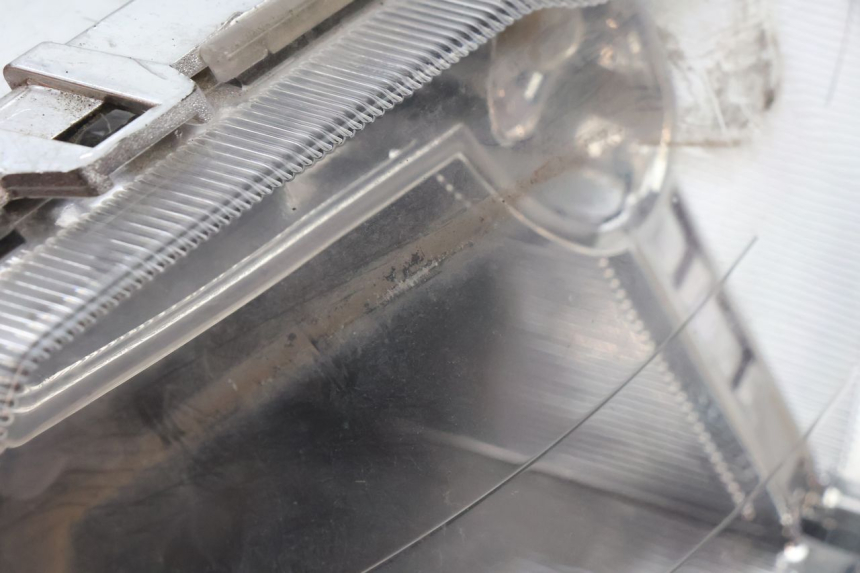 photo de PHARE AVANT PIAGGIO NEW TYPHOON 50 (2018 - 2021) - Gros plan technique