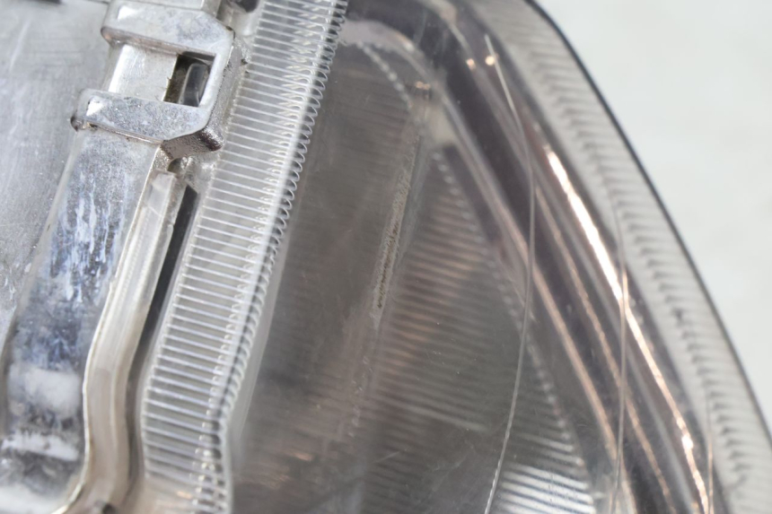 photo de PHARE AVANT PIAGGIO NEW TYPHOON 50 (2018 - 2021) - Vue d’ensemble