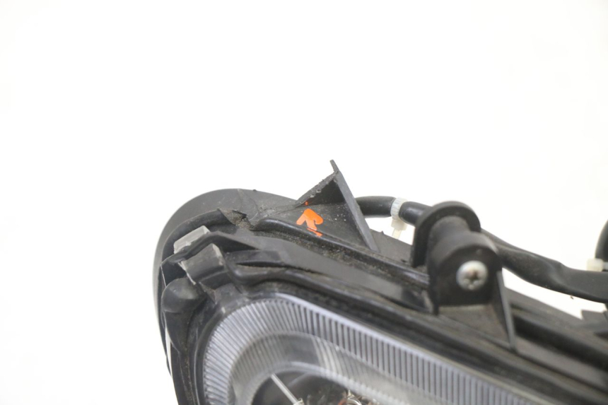 photo de PHARE AVANT PIAGGIO NRG POWER PUREJET 50 (2018 - 2021)