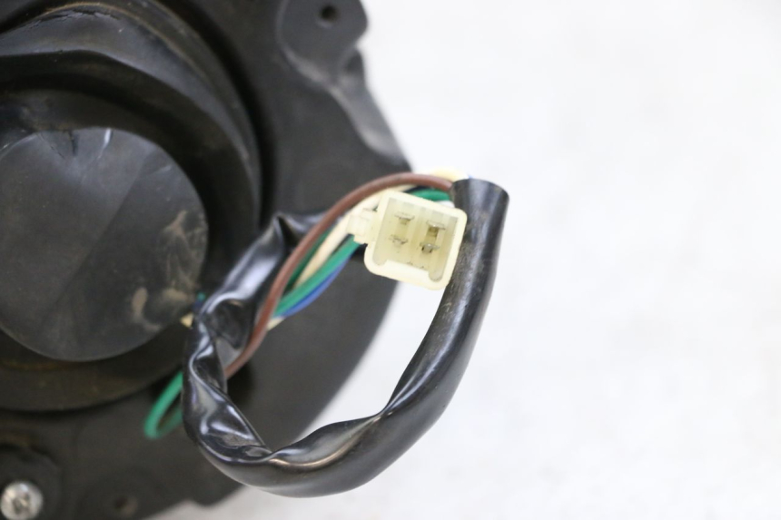 photo de PHARE AVANT JM MOTORS OLDIES GT 4T 50 (2018 - 2025) - Points de fixation