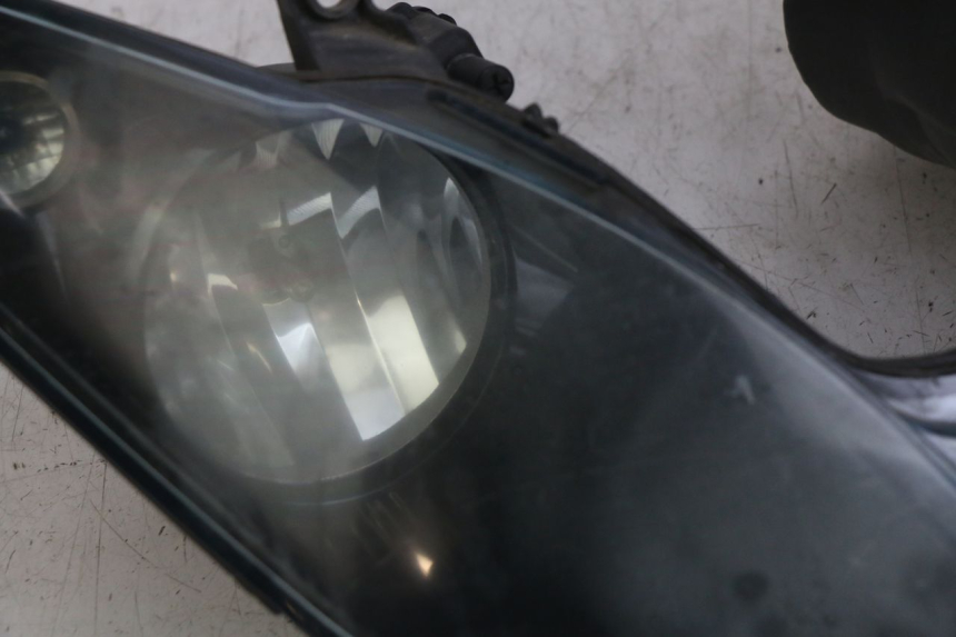 photo de PHARE AVANT PIAGGIO MP3 LT 400 (2007 - 2012)