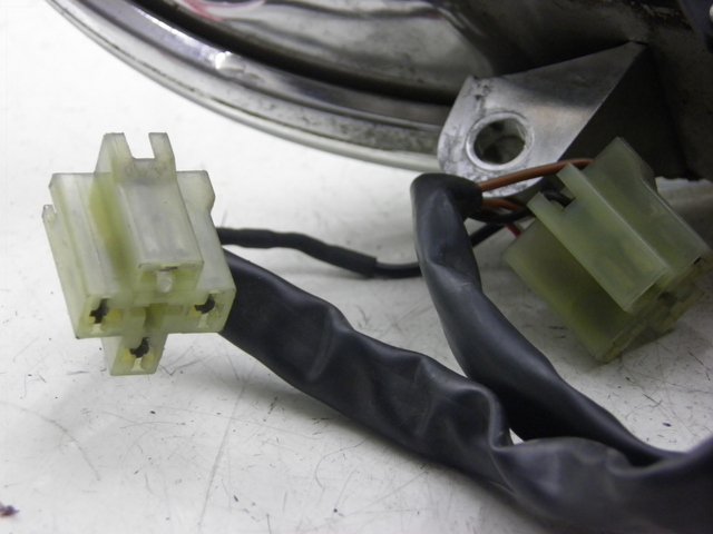 photo de PHARE AVANT PIAGGIO X9 250 (2000 - 2002) - Zoom qualité