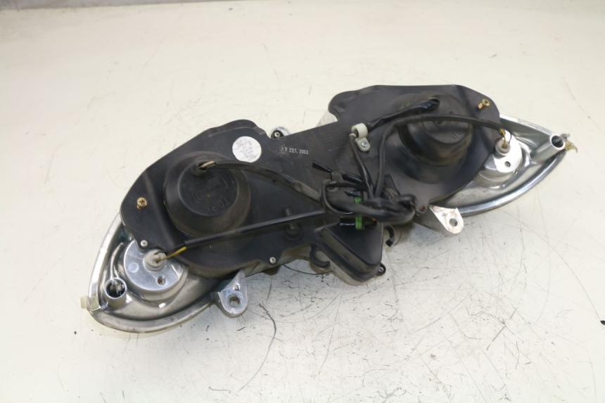 photo de PHARE AVANT PIAGGIO X9 125 (2000 - 2003)