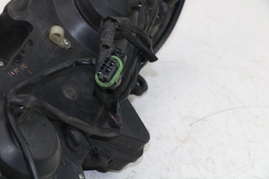 photo de PHARE AVANT PIAGGIO X9 EVOLUTION 125 (2003 - 2007)