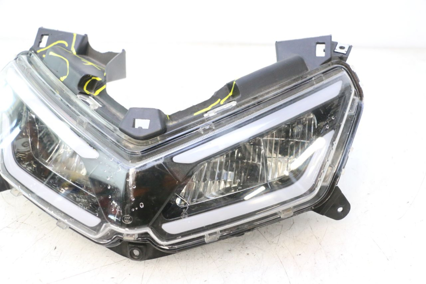 photo de PHARE AVANT JM MOTORS R-MAX TECH 50 (2024 - 2026) - Aperçu profil