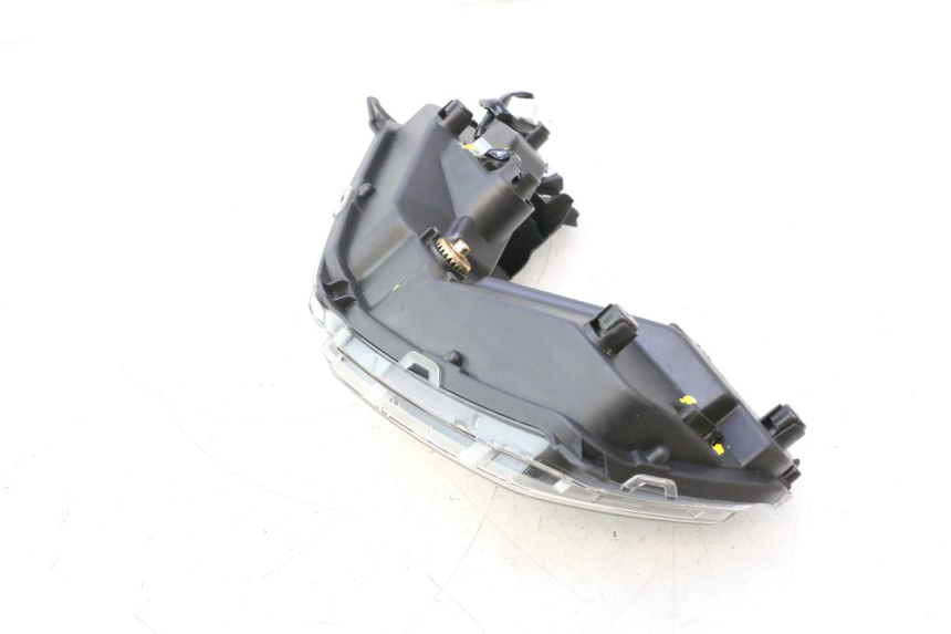 photo de PHARE AVANT JM MOTORS R-MAX TECH 50 (2024 - 2026) - Marquages et références