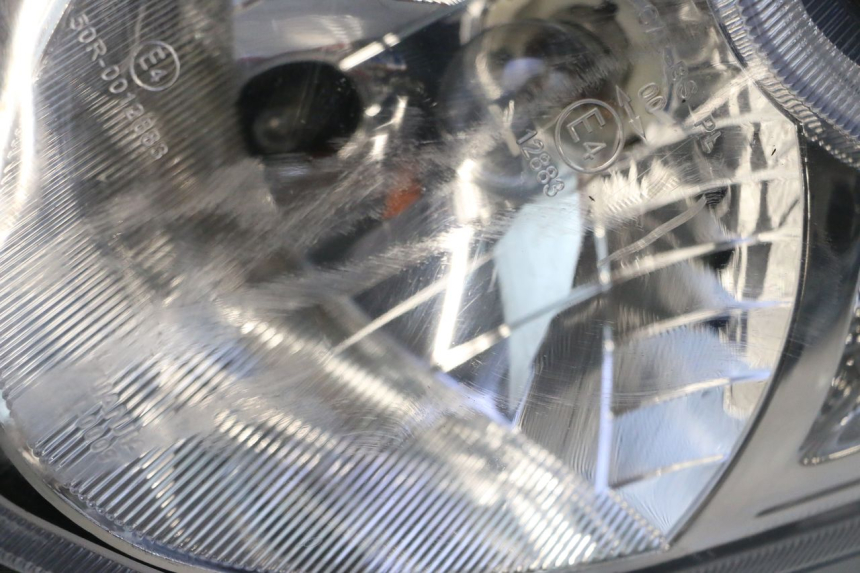 photo de PHARE AVANT LAZIO RENO 50 (2016 - 2021) - Zoom état d’usage