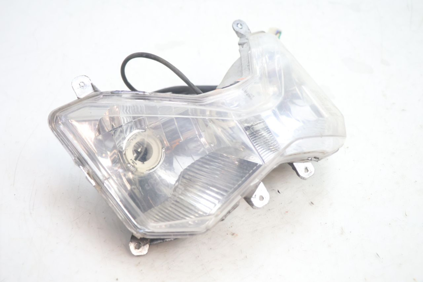 photo de PHARE AVANT YAMASAKI ROADSTER 50 (2013 - 2018) - Autre angle de vue