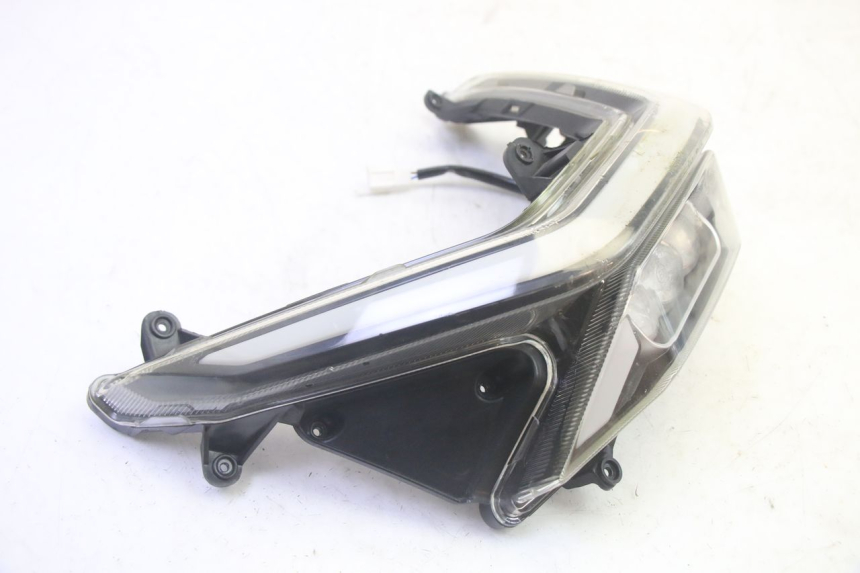 photo de PHARE AVANT JM MOTORS SANTANA EVO 50 (2024 - 2026) - Points de fixation