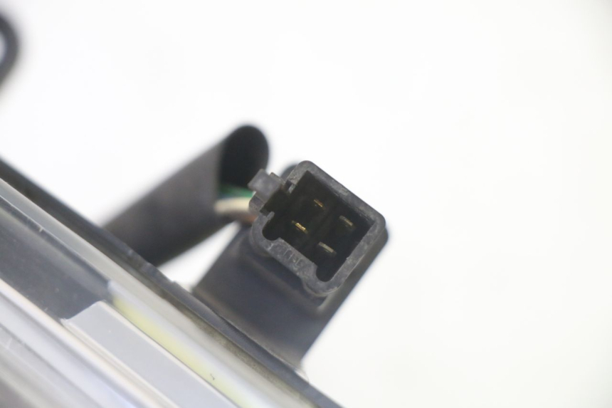 photo de PHARE AVANT PEUGEOT SATELIS 125 (2006 - 2009)