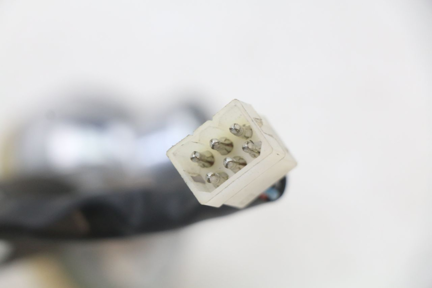 photo de PHARE AVANT APRILIA SCARABEO GT 125 (1999 - 2007)