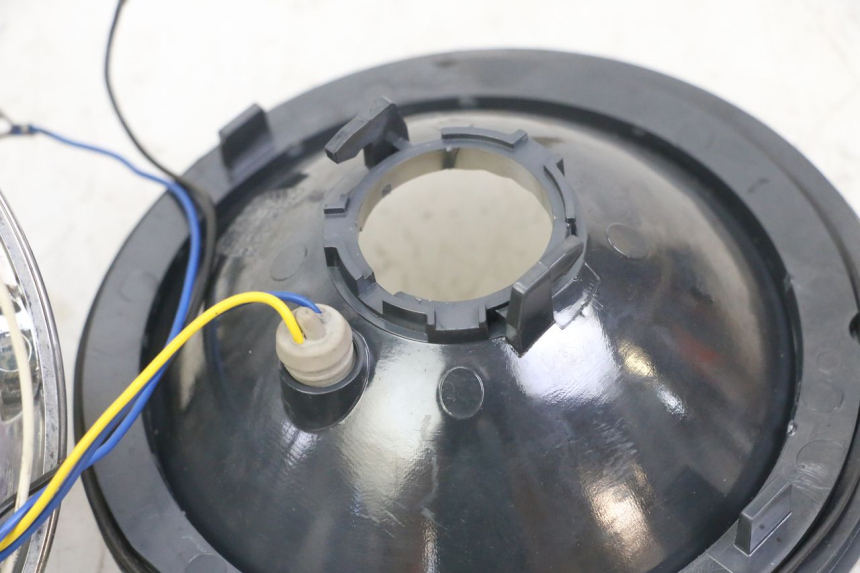 photo de PHARE AVANT APRILIA SCARABEO GT TOURING 125 (1999 - 2005)