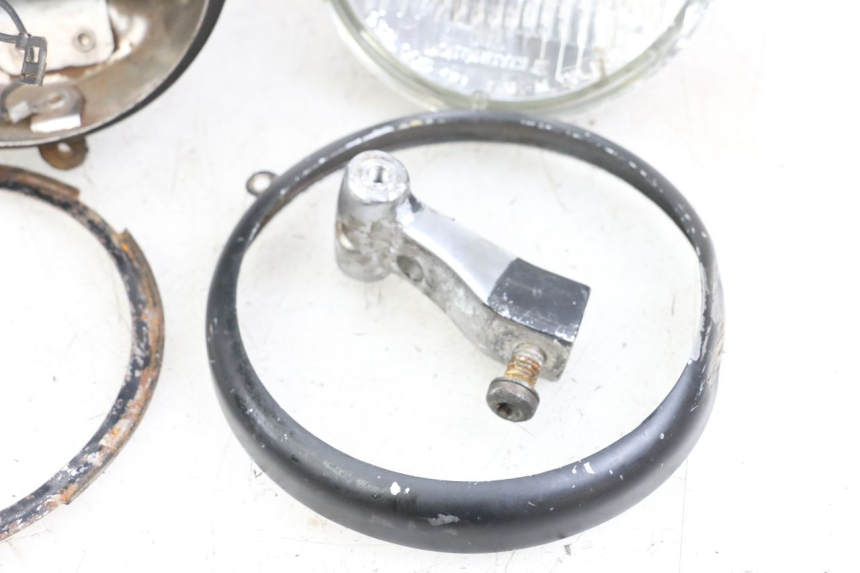 photo de Headlight HARLEY DAVIDSON SPORTSTER XL CUSTOM 1200 (2003 - 2004) - Aperçu profil