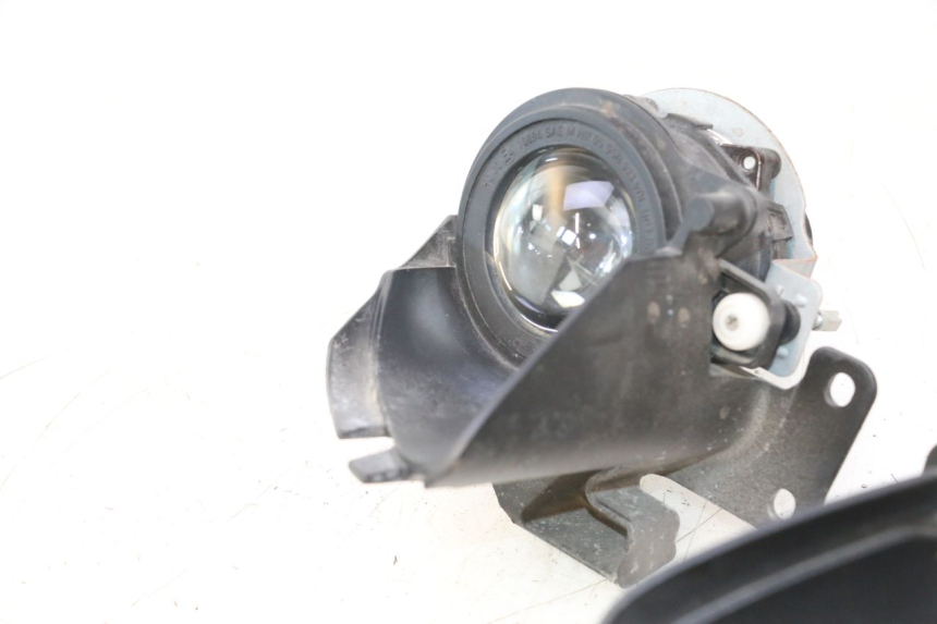 photo de PHARE AVANT CAN-AM SPYDER RS 1000 (2008 - 2012) - Inspection visuelle