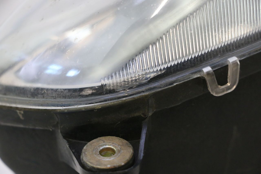 photo de PHARE AVANT DUCATI SS IE DS CARENEE 1000 (2002 - 2006) - État de surface