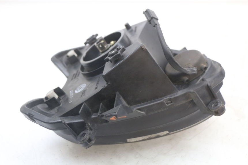 photo de PHARE AVANT SUZUKI GS F 500 (2004 - 2007)